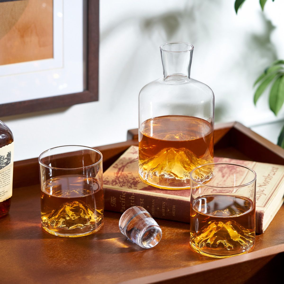 Personalized Decanter Set with Glacier Whiskey Glasses