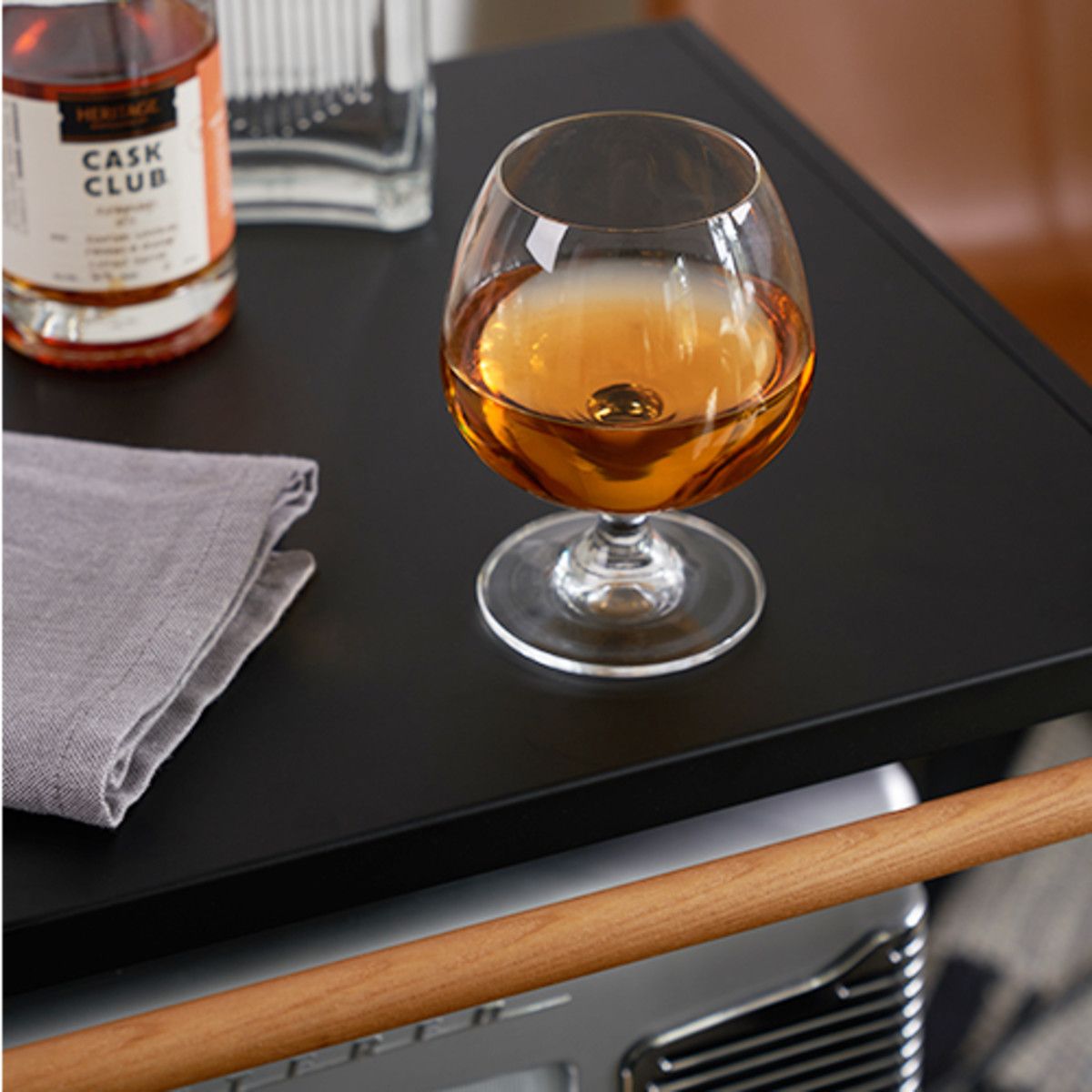 Juvale Brandy Snifter Glasses, Set of 4 for Cognac, Bourbon, Scotch,  Whiskey (16 oz)