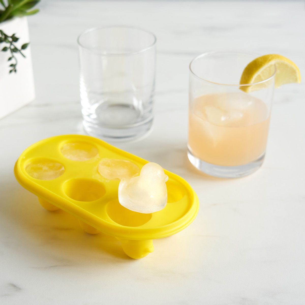 Black Duck Brand Holiday/Christmas Shaped Silicone Ice Cube Trays